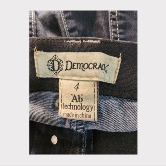 Democracy "Ab"Technology Raw Hem Bermuda Shorts 4 - Picture 3 of 6